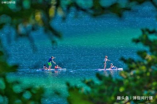 8岁女儿随口吟了两句诗，父亲预测她将沦落风尘，14岁时果然应验